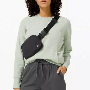Lululemon Everywhere Belt Bag